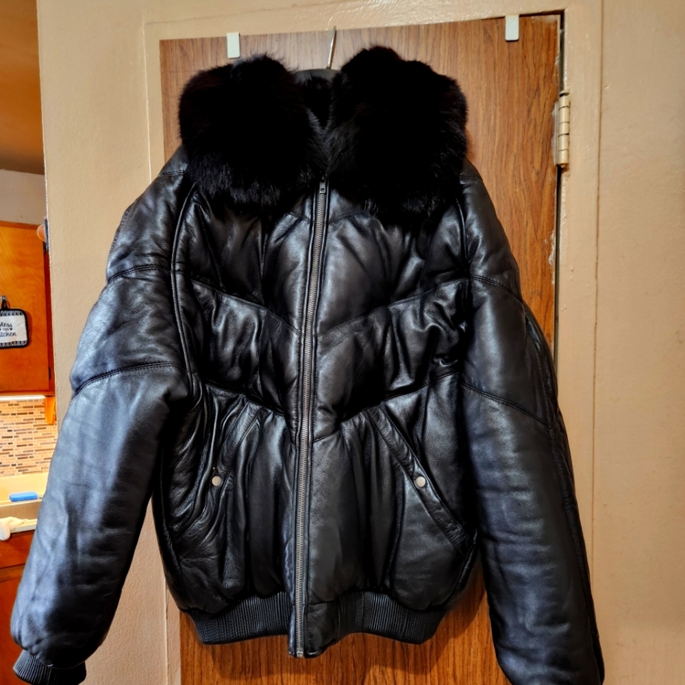 Puff leather bomber